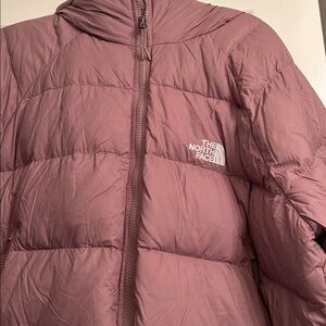 THE NORTH FACE
Women’s Hydrenalite™ Down Hoodie color midnight mauve size XXL